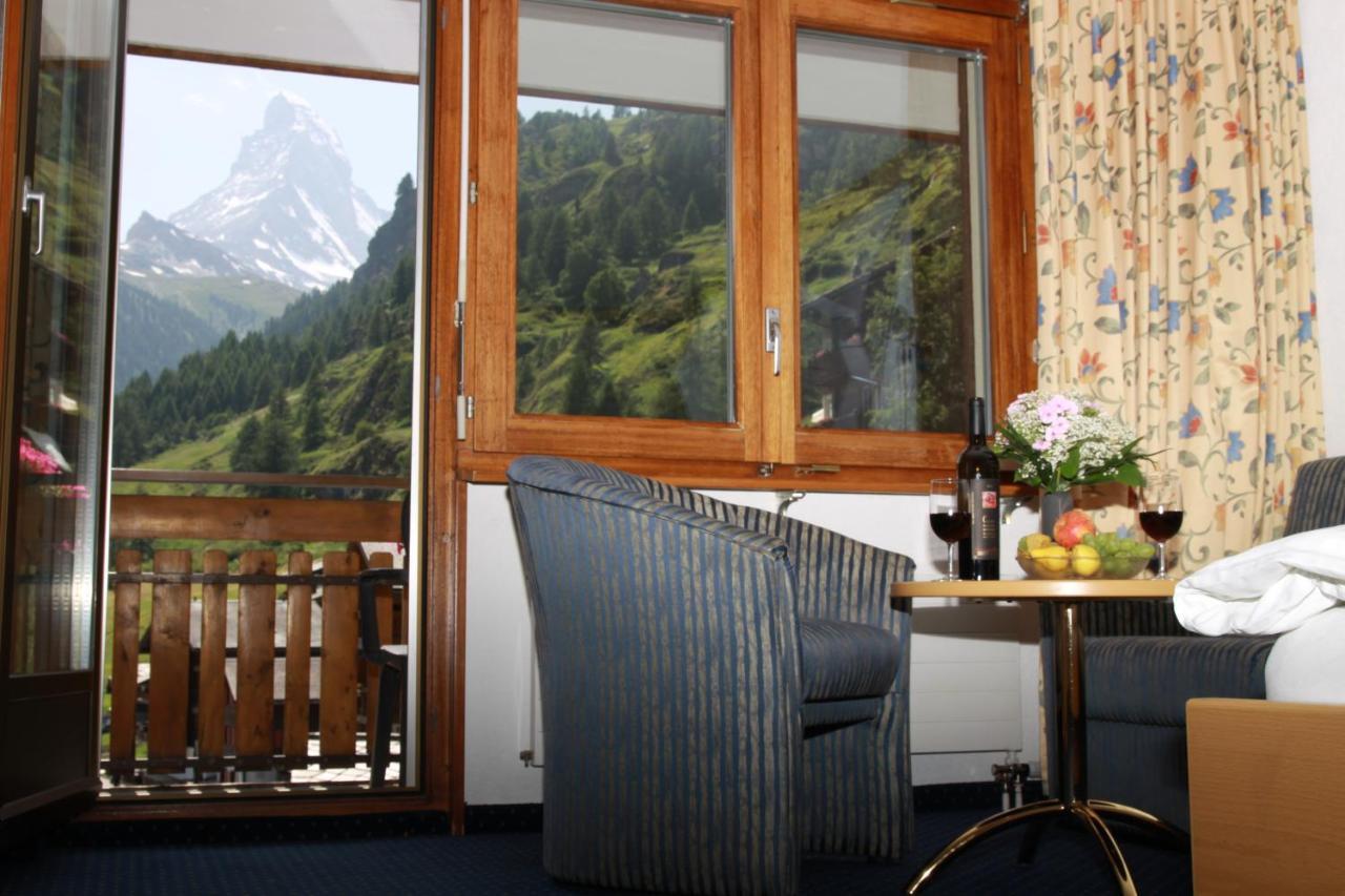 Hotel Alpenrose Zermatt Pokoj fotografie